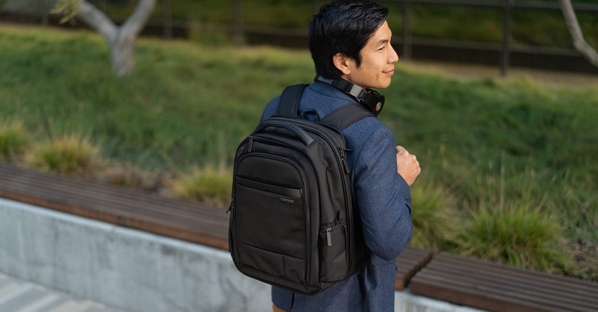 Worker working with a Kensington Laptop Backpack