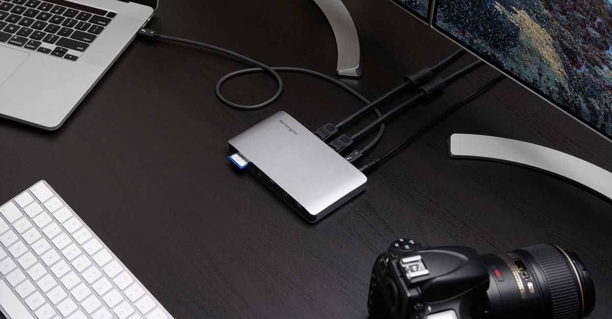 SD2500T Docking Station on desk